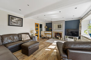 Lounge- click for photo gallery